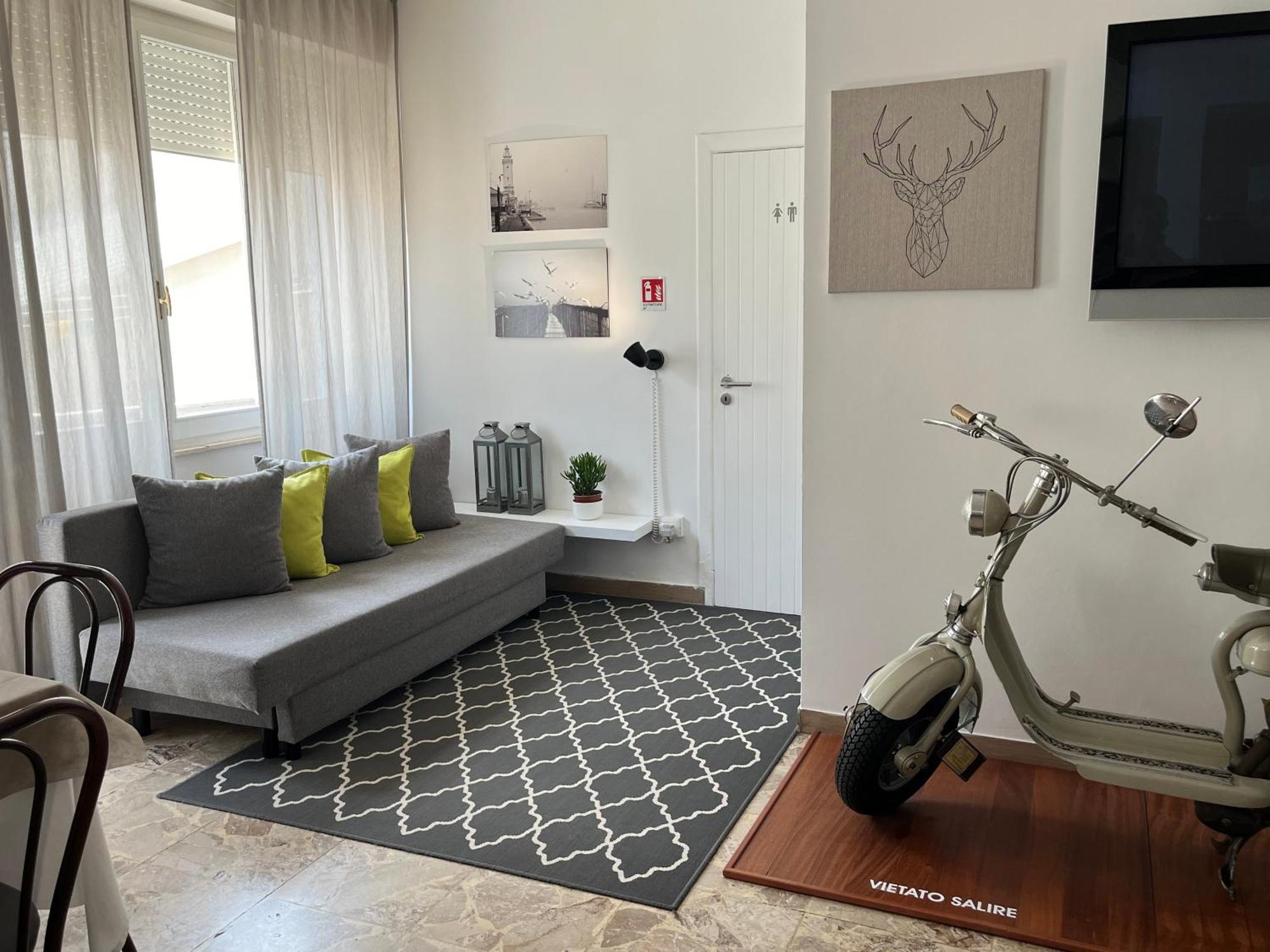T Hotel Rimini Luaran gambar